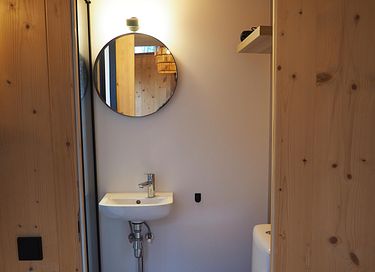 Uniek Tiny house voor 2 personen - 16