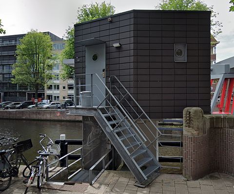 Unique cabin over the water in Amsterdam - 3