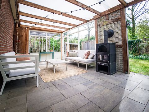 Vakantiehuis met ruime tuin en overkapping - 4