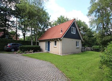 Mooi vakantiehuis direct aan het water - 5
