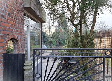 Ruime groepsaccommodatie (10p) in het groen - 19