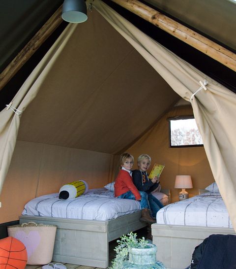 Tent on floating terrace on Veluwe Lake - 4