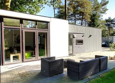 Luxe vakantiehuis bij een mooi natuurmeer  - 12