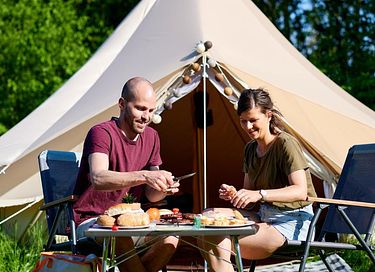Vintage glamping tent in Rotterdam - 2