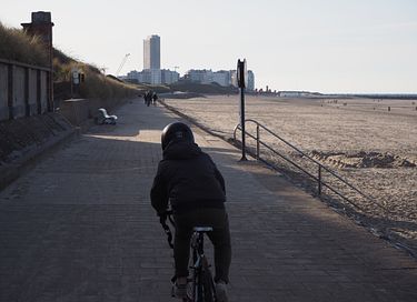 Aan het strand in een historisch ziekenhuis - 50