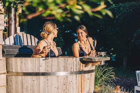 Prive glamping dome met hottub in natuur - 4