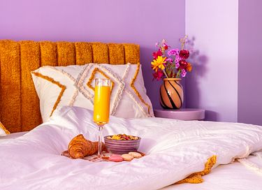 Stilvoll übernachten in einer violetten Oase - 37