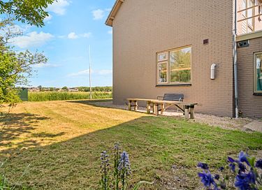 Hübsches Familienhaus mit Alkovenbett und Bällebad - 56