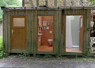 Adventurous Tiny House in the Woods - 6