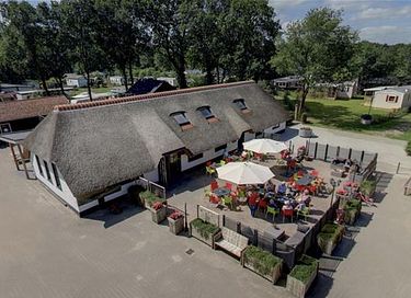 Uniek tiny house op familiecamping - 9