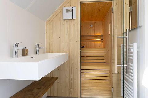 Huis aan het water (6p) met privé sauna - 4