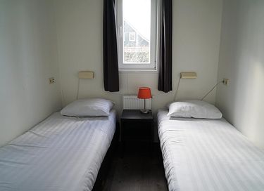 Vrijstaande chalet in een bosrijke omgeving - 8