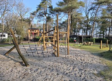 Une tiny house attrayante dans la campagne de Drenthe - 35