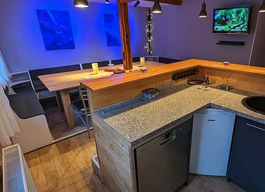 Group house with an entertainment room and a sauna - 8