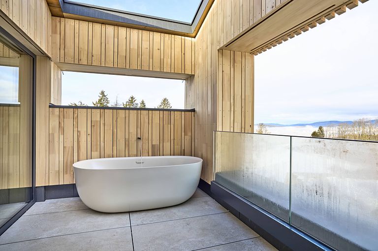 Luxuriöse Suite mit romantischem Außenpool - 1