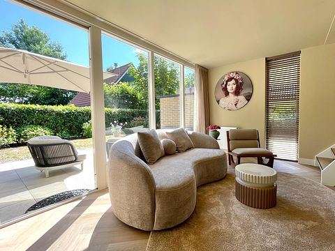 Dog-friendly family home by the sea - 4
