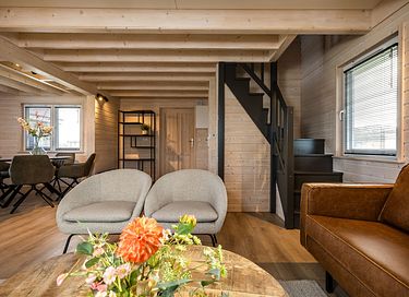 Detached vacation home with veranda - 4