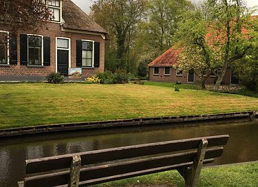 Leuk vakantiepark aan het water in Giethoorn - 25