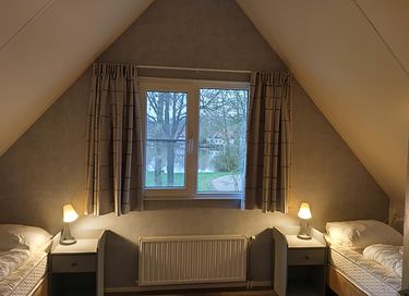 6-persoons vakantiehuis aan het water - 13
