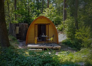 Gemütliche Hütte mit Außendusche im Wald - 6