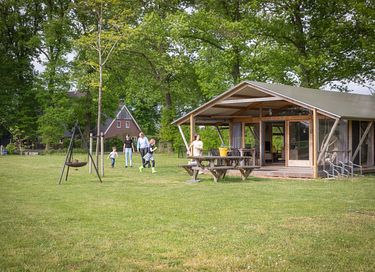 Luxe familielodge met hottub in Twente - 7