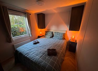 Chalet met jacuzzi in het bos - 11