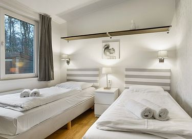 Chalet mit Steg am See in Drenthe - 9