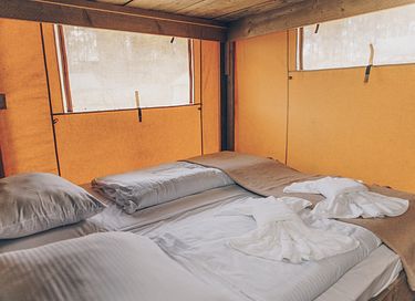 Luxury glamping tent (sleeps 6) at a charming vacation park - 14