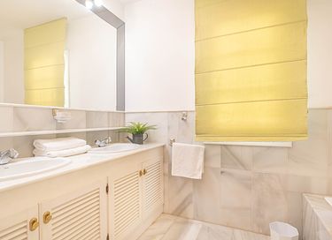 Ruime villa met privé zwembad en grote tuin - 15