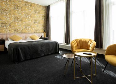 Hotel aan de gracht in historisch Dokkum - 10
