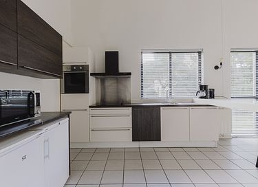 Geräumige Gruppenunterkunft mit überdachter Terrasse - 10