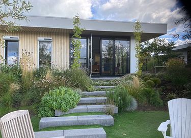 Moderne villa (4p) aan het water 