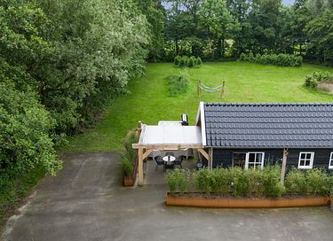 Luxe kapschuur in Friese natuur met jacuzzi - 19