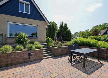 Ruime 8-persoons vakantiewoning aan het water - 21