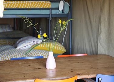 Safari tent for 8 people in eco-camping - 10