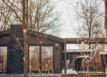 Luxury holiday home with its own hot tub - 2