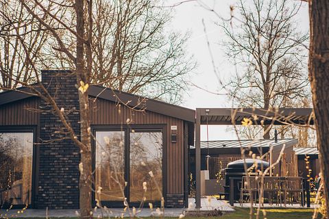 Luxury holiday home with its own hot tub - 2