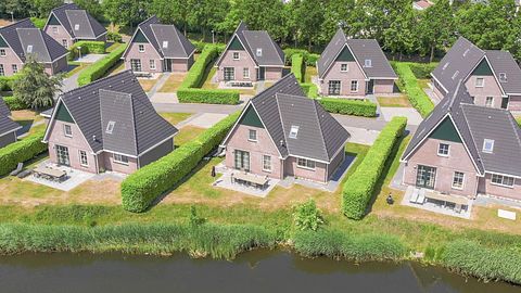 Luxury wellness villa in Friesland - 2
