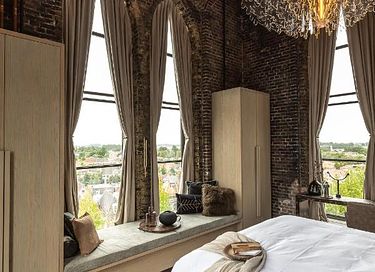 Spend the night in a romantic church tower - 8