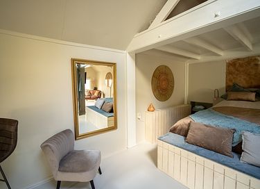 Nature cottage with private sauna in Laren - 8