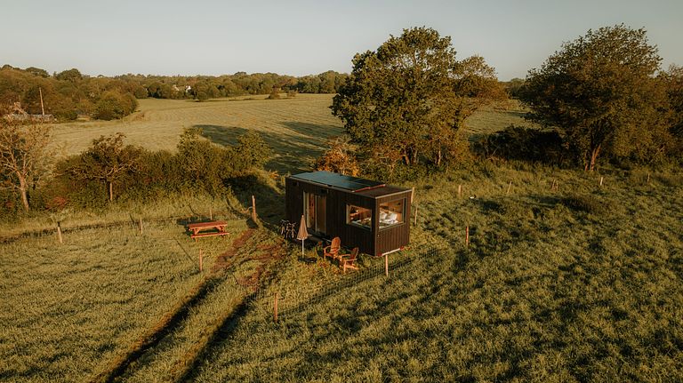 Winziges Haus in der Nähe eines Surfspots in der Bretagne - 1