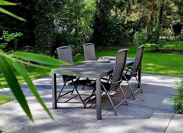Luxuriöse Ferienwohnung mit privatem Wellness und Garten - 40