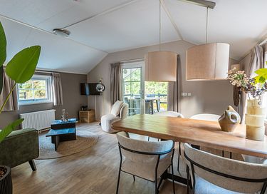 Chalet confortable avec véranda et jacuzzi dans la province de Drenthe - 5