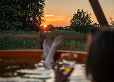 Luxus-Familienzelt mit Hottub in Overijssel - 13