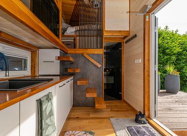 Tiny House with Private Jacuzzi  - 5