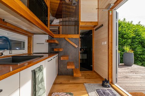 Tiny House with Private Jacuzzi  - 5