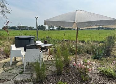 Spend the night in a shepherds hut with wellness - 5