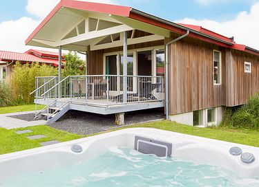 Ferienvilla (6p) mit Wellness am Wasser