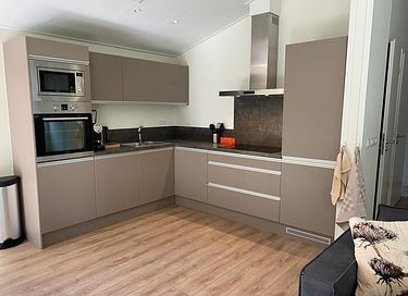 Chalet in het groen met modern comfort - 11