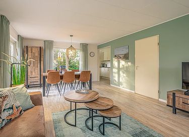 Holiday home with sauna and garden on Texel - 8